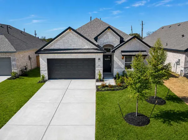 418 Dorion Lagoon Drive, Crosby, TX 77532