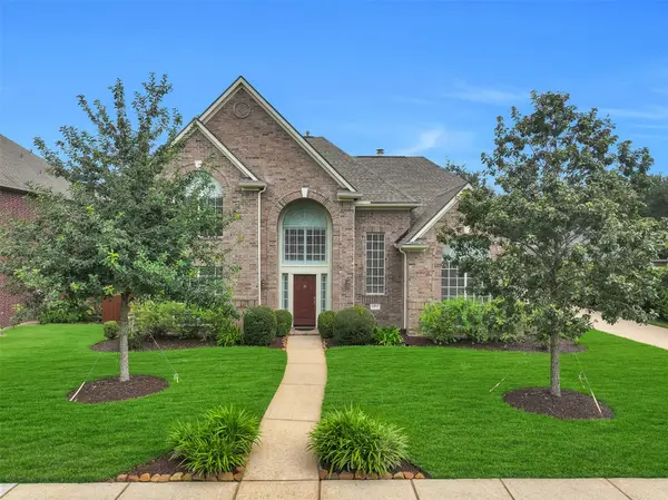 2872 Everett Drive, Friendswood, TX 77546