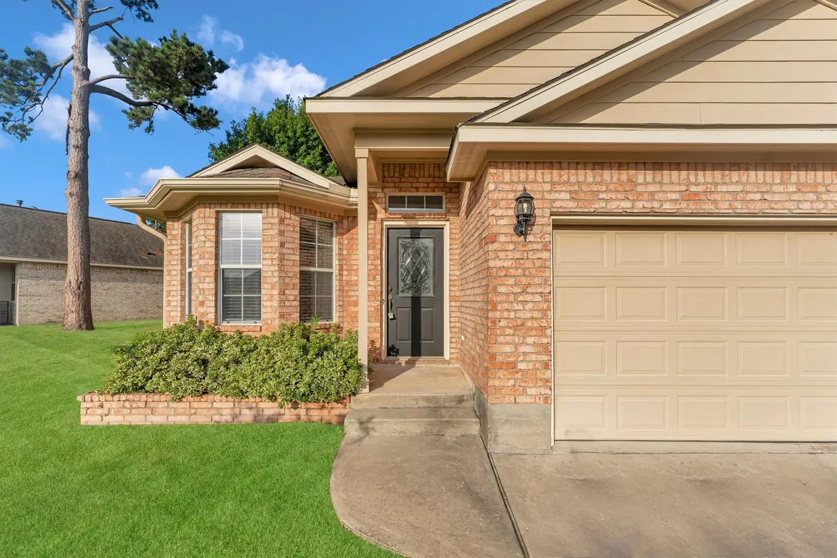135 Snug Harbor Drive, Conroe, TX 77356 - #1