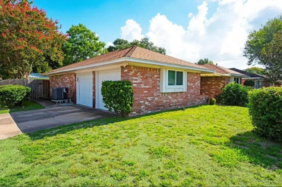 1102 E Rutgers Lane, Deer Park, TX 77536 - #2