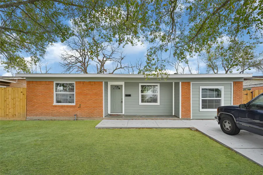 8526 Vennard Road, Houston, TX 77034 - Image #2