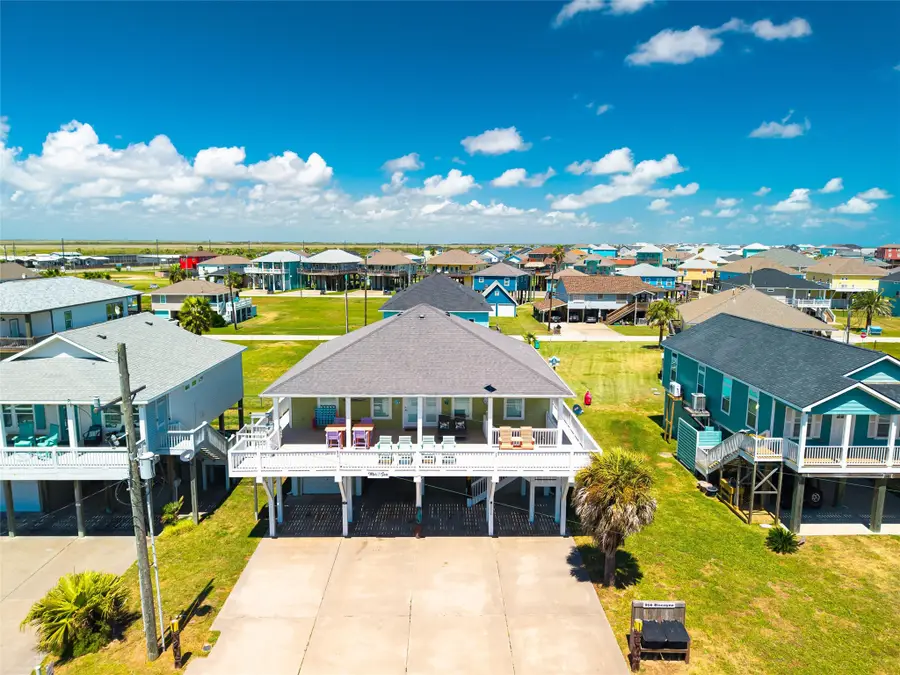 956 Biscayne, Crystal Beach, TX 77650 - #2