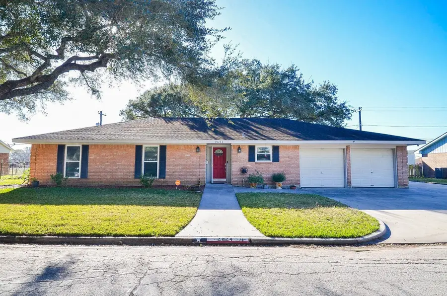 2624 Del Monte Avenue, Bay City, TX 77414 - Image #2