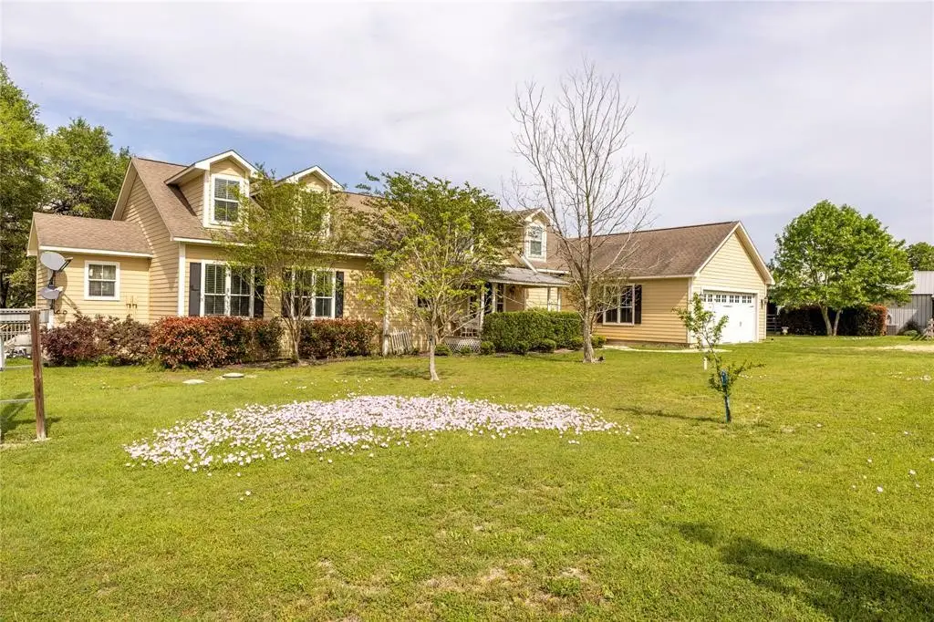 8456 Schuster Road, Nechanitz, TX 78946 - Image #1