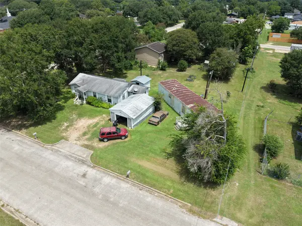 646 Baker St, Hempstead, TX 77445