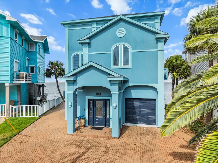 143 Isles End Road, Tiki Island, TX 77554 - #3