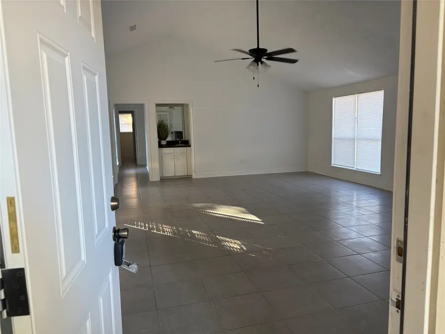 17058 Gleneagle Drive S, Conroe, TX 77385 - Image #3