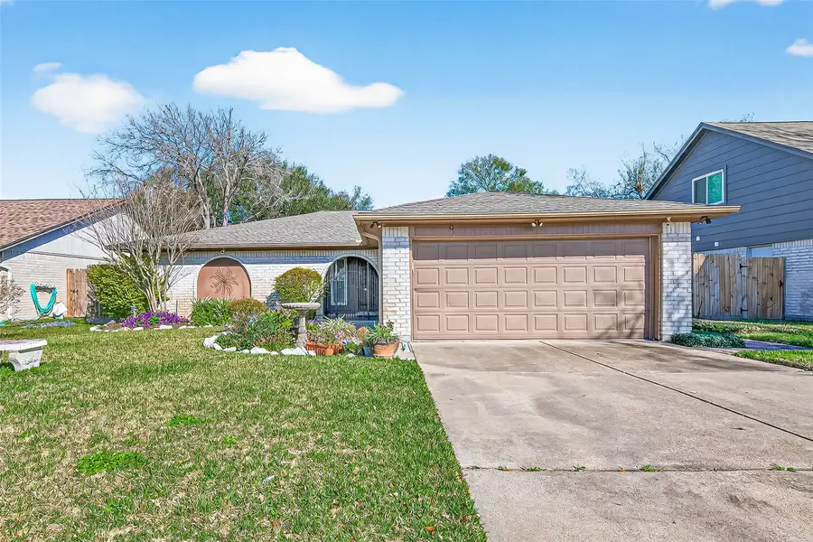 1142 Pinecroft Drive, Sugar Land, TX 77498 - #2