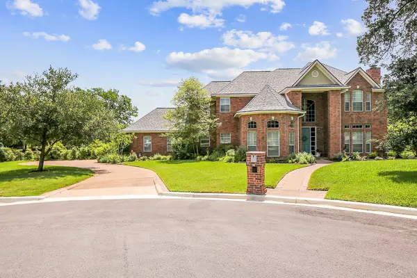 1402 Millcreek Court, College Station, TX 77845