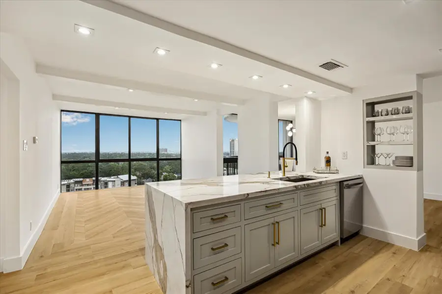 5001 Woodway Drive Drive #1806, Houston, TX 77056 - Image #2