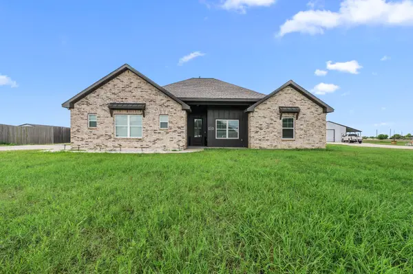 15769 County Road 272, East Bernard, TX 77435