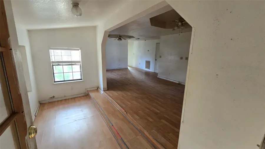 1509 N Avenue S, Freeport, TX 77541 - Image #3