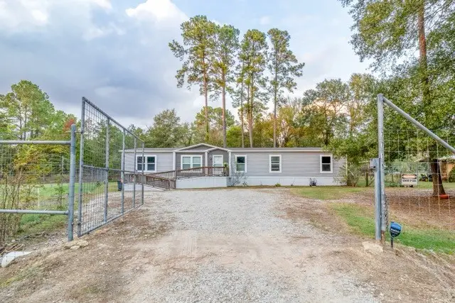 7715 Walnut Tree Lane, Plantersville, TX 77363 - Image #3