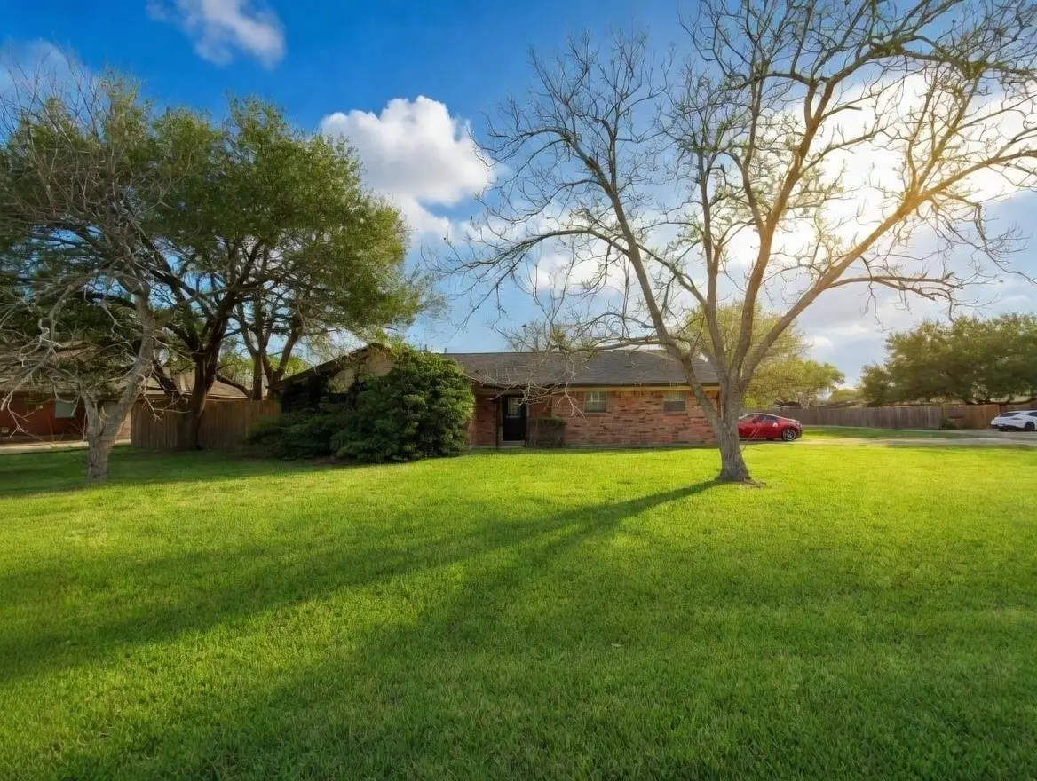 4717 33rd Street, Dickinson, TX 77539 - #1