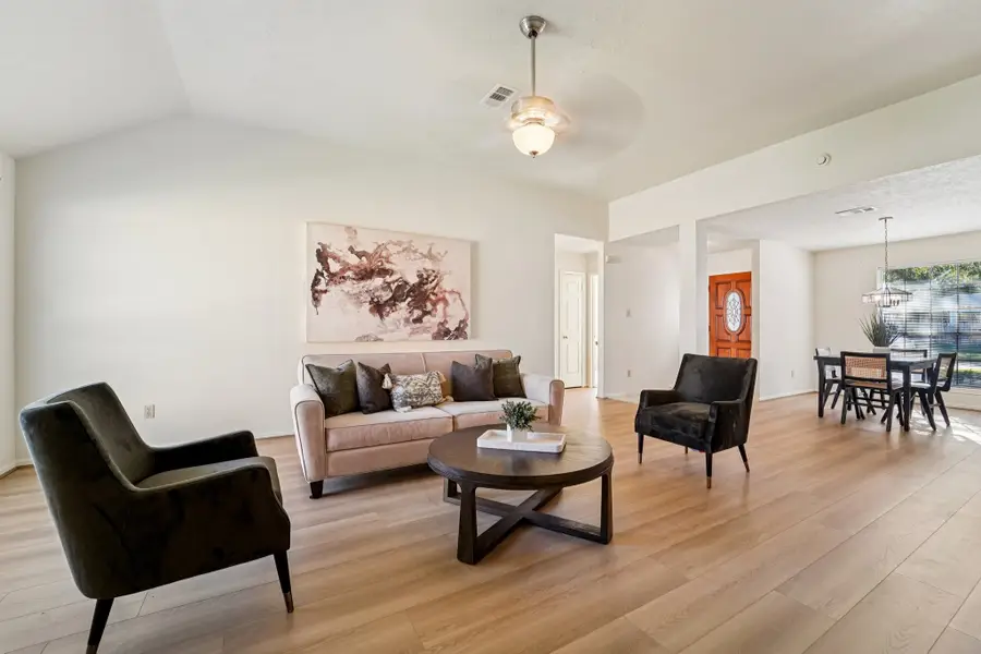 9618 Meadowchase Court, Houston, TX 77065 - Image #2