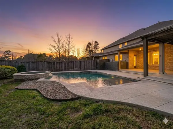 6 Heirloom Garden Place, The Woodlands, TX 77354