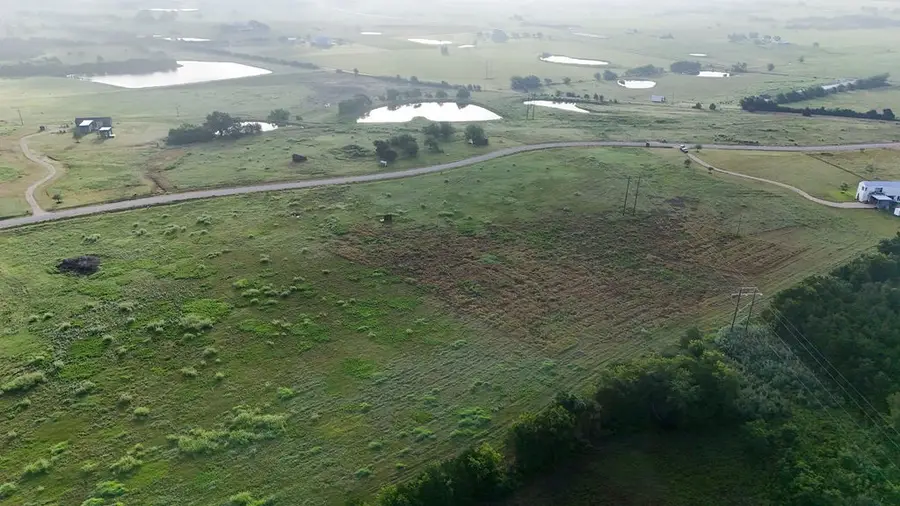 227 Vineyard View Trail, Carmine, TX 78932 - #3