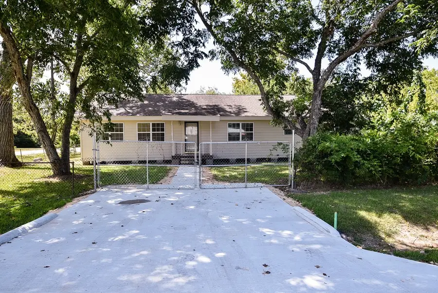 1030 Perkins Drive, Bacliff, TX 77518 - #3
