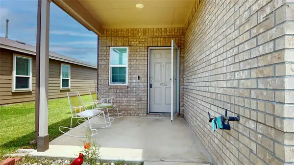 7047 Hobby Wind Ridge Drive, Houston, TX 77075