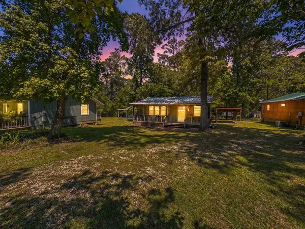 206 Tallow Street, Onalaska, TX 77360