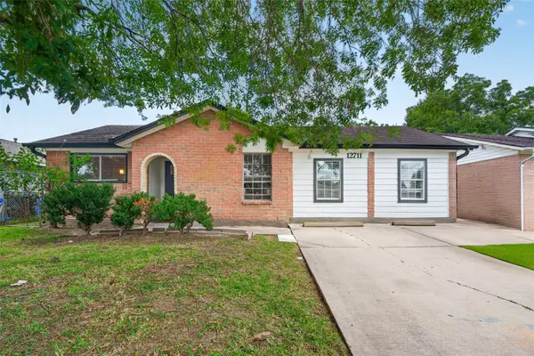 12711 Greenshire Dr Drive, Houston, TX 77048