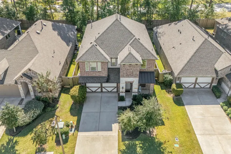 143 Scarlet Maple Court, Conroe, TX 77318 - Image #2