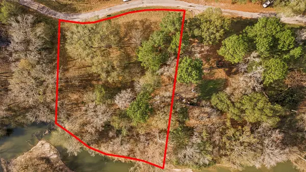 20, 22, and 24 Caney Creek Drive, Huntsville, TX 77320