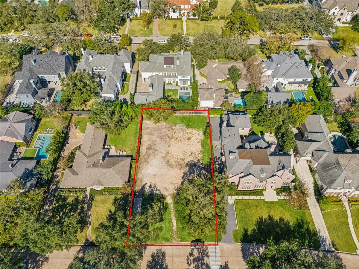 5660 Longmont Drive, Houston, TX 77056 - Image #1