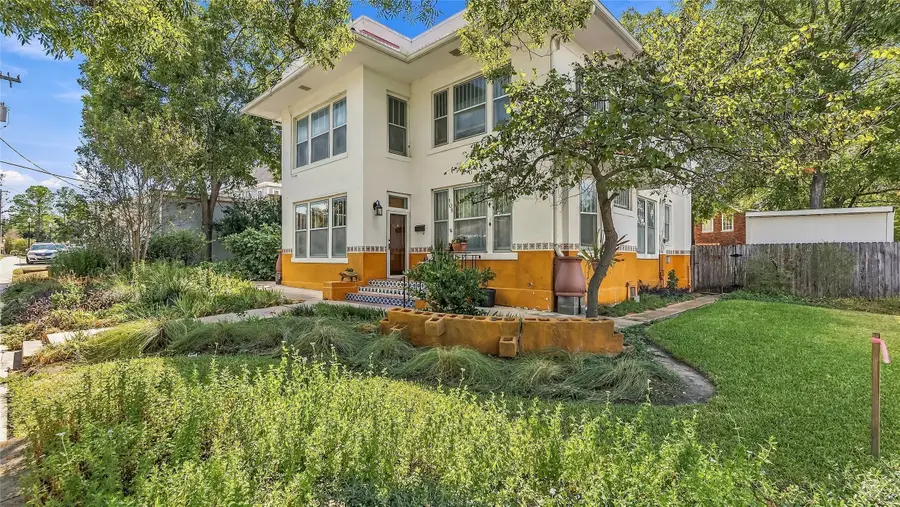 108 N Sterling Avenue, Bryan, TX 77803 - #2