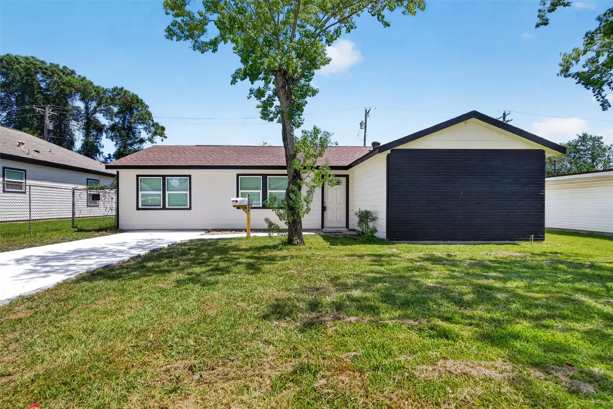 1302 Appomattox Drive, Texas City, TX 77591 - #1