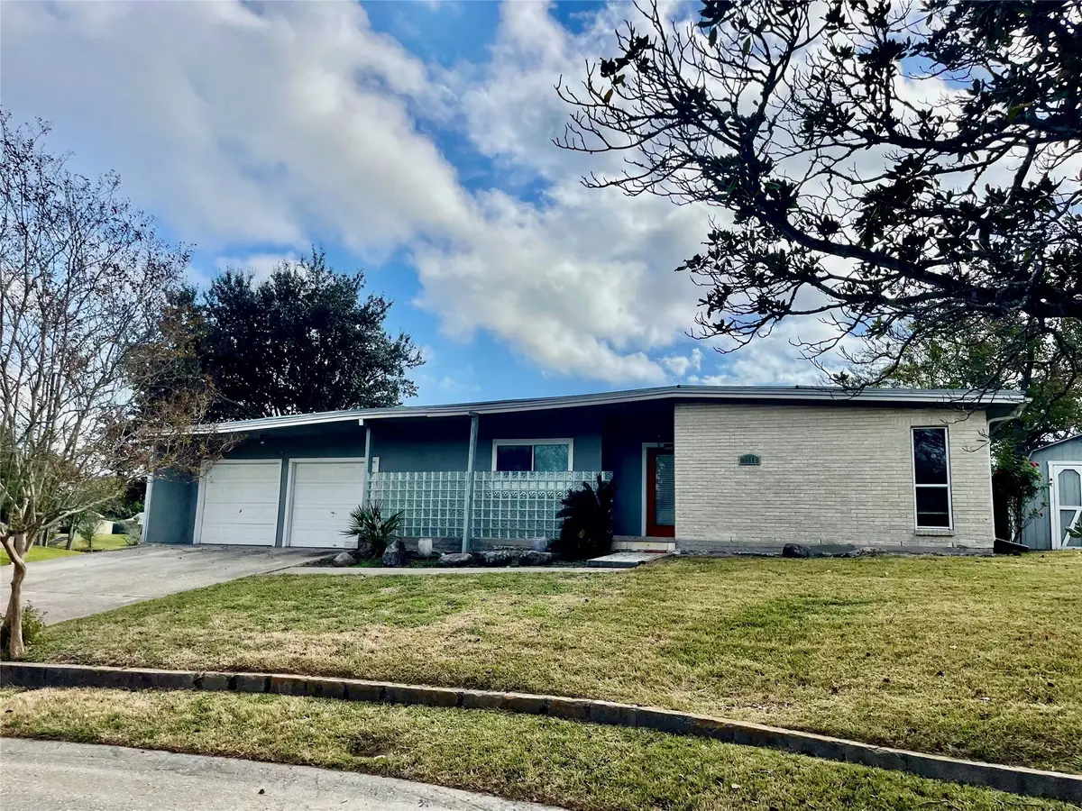 2211 Bonita Way, Baytown, TX 77520 - Image #1