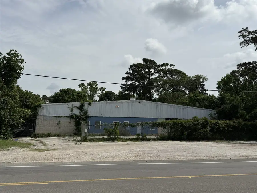 1922 W Main Street, Baytown, TX 77520 - #2