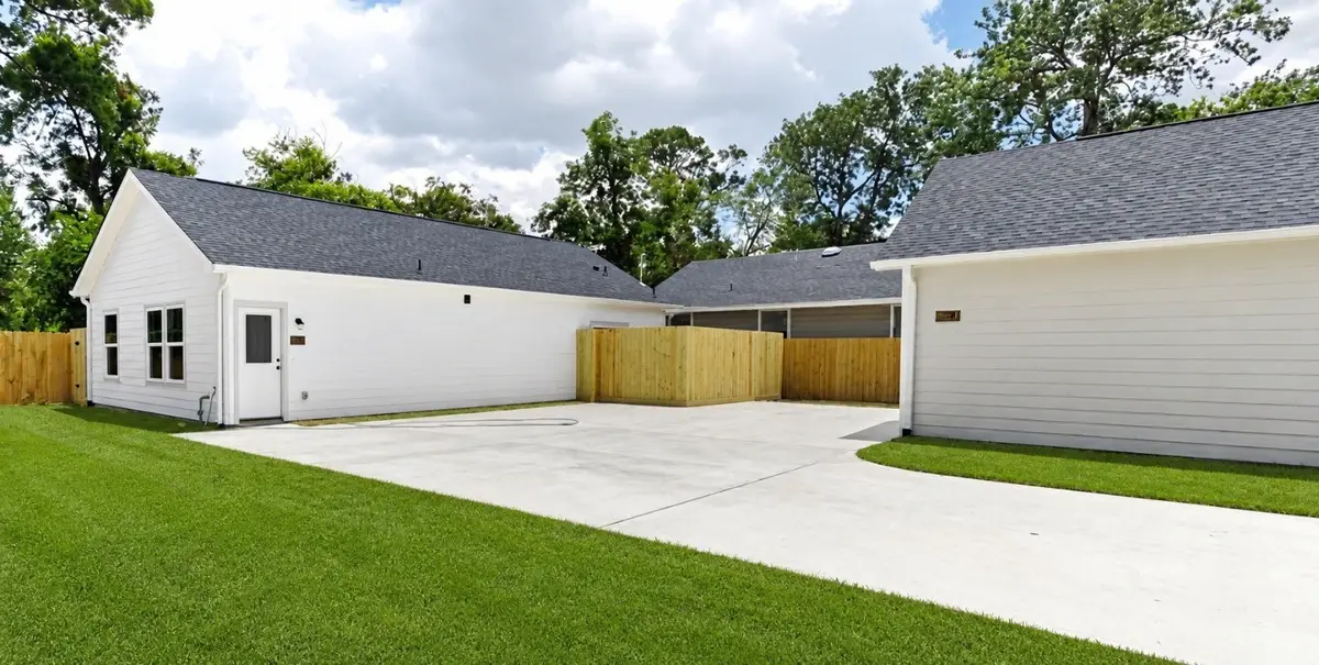 8614 Peachtree Street #C, Houston, TX 77016 - #1