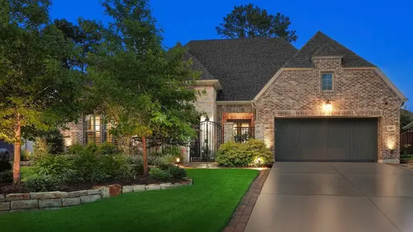 18 Dawning Flower Drive, Tomball, TX 77375