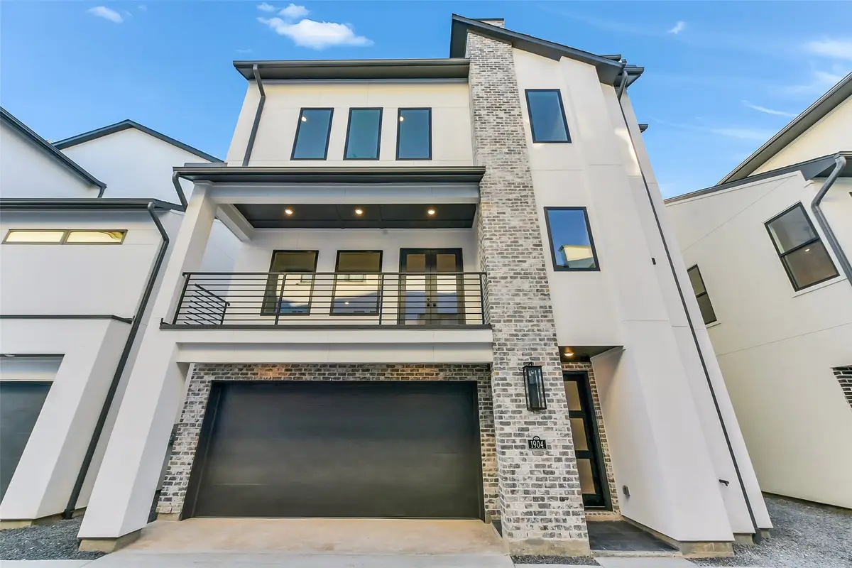 1904 Nantucket Drive, Houston, TX 77057 - Image #1
