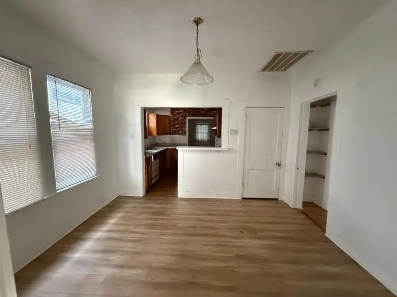 207 Hammond Avenue, San Antonio, TX 78210 - #3