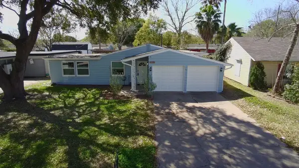 115 Marlin Avenue, Galveston, TX 77550