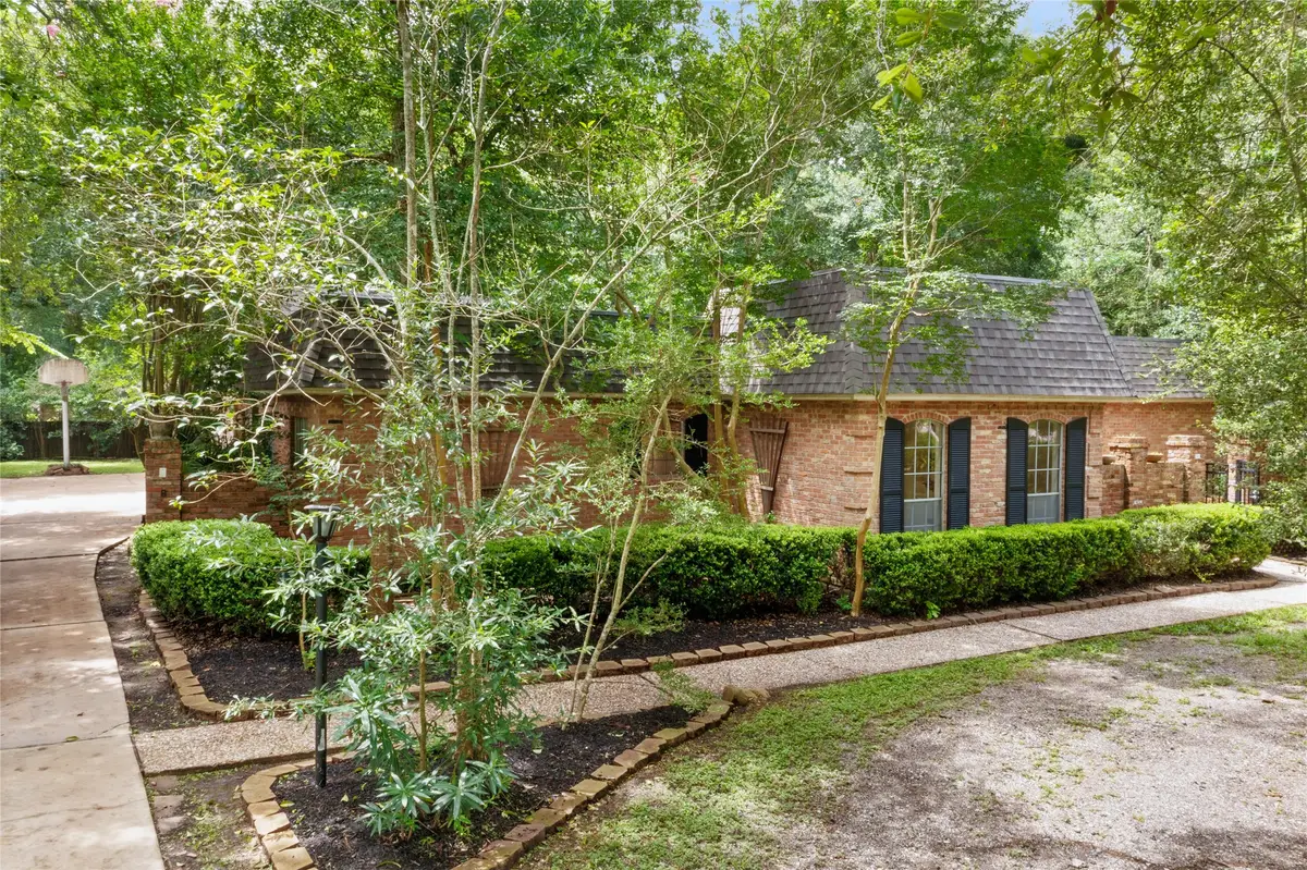 1216 Oak Hollow Drive, Dickinson, TX 77539 - #1