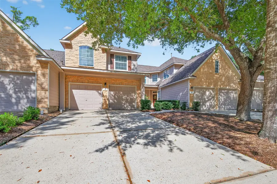 18 W Greenhill Terrace Place, The Woodlands, TX 77382 - Image #2