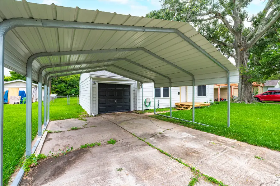 423 Elmo Street, La Marque, TX 77568 - #2