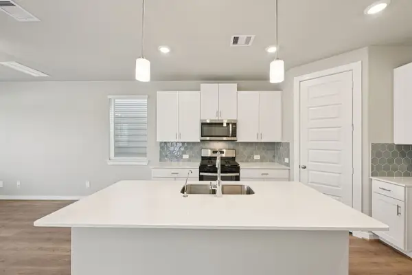 3223 Quiet Sunset Drive, Houston, TX 77080