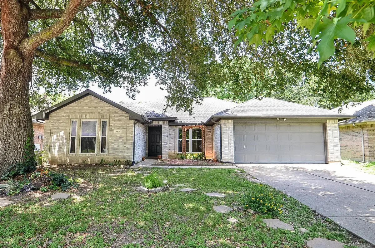 4521 W Columbary Drive, Rosenberg, TX 77471 - #1