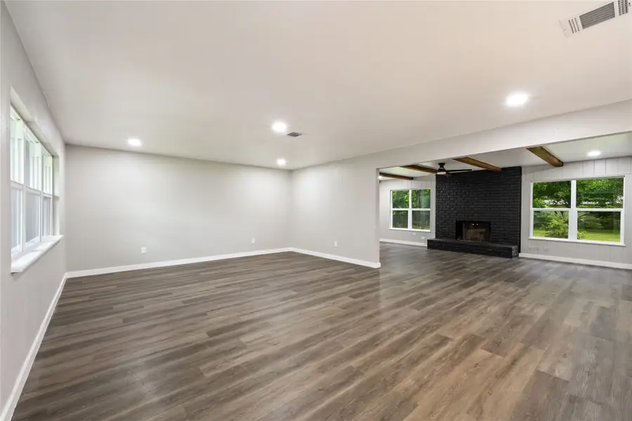 320 Burnett Drive, Baytown, TX 77520 - #2