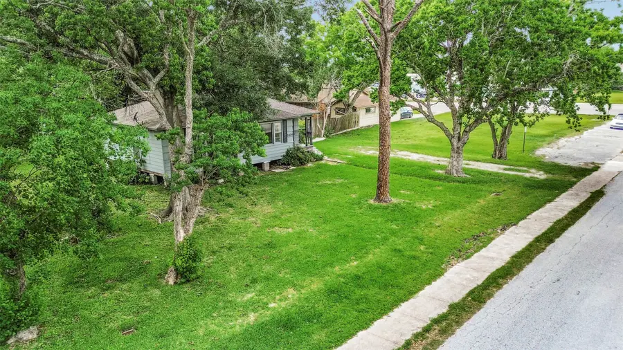 2404 Pearland Avenue, Pearland, TX 77581 - #3