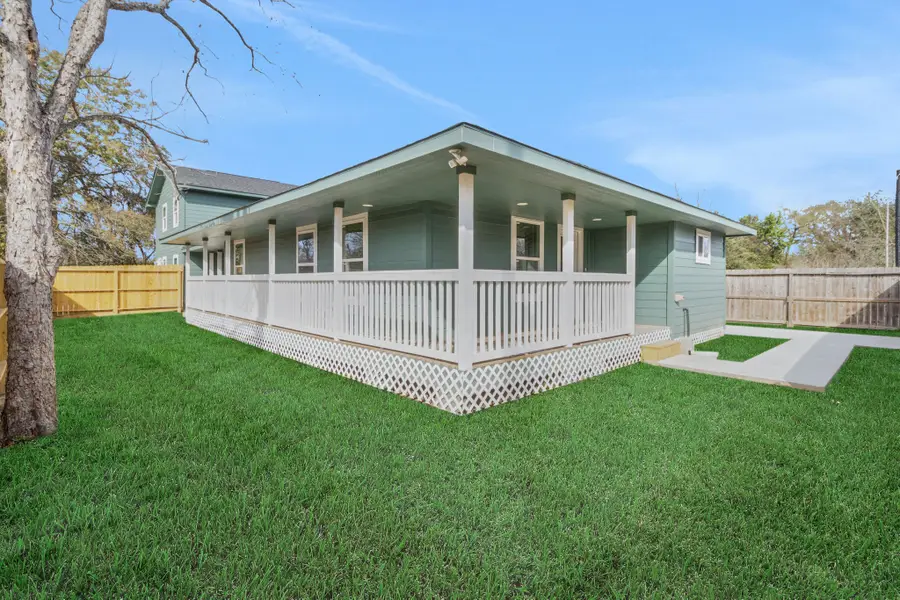 990 Wall Street, Houston, TX 77088 - #2