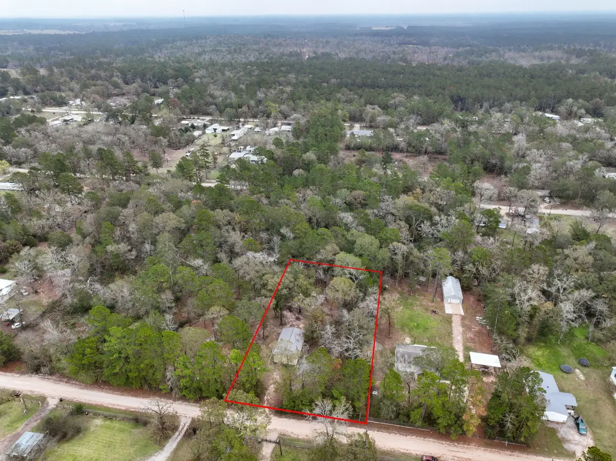 49 Pine Oak Lane, Huntsville, TX 77340 - Image #1