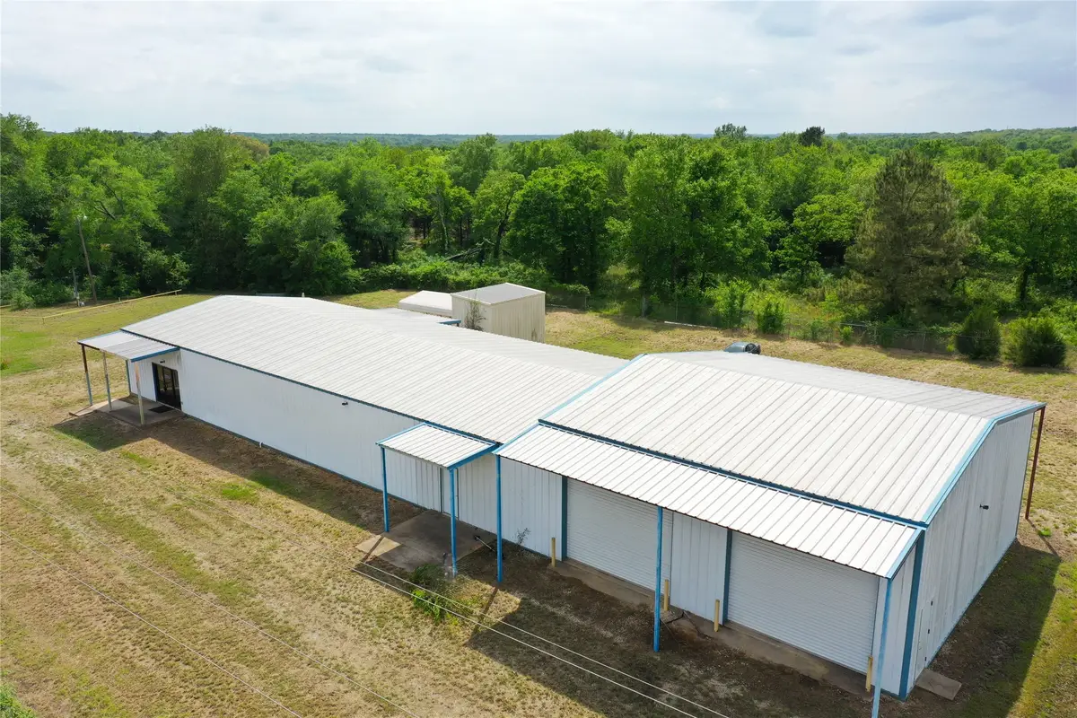 424 State Highway 75 S, Fairfield, TX 75840 - #1