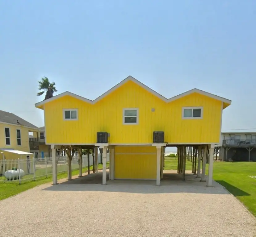 407 Sea Shell Drive, Surfside Beach, TX 77541 - #2
