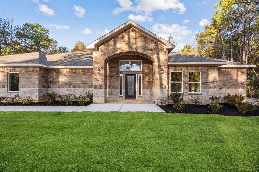 307 Grand View, Huntsville, TX 77340 - Image #3