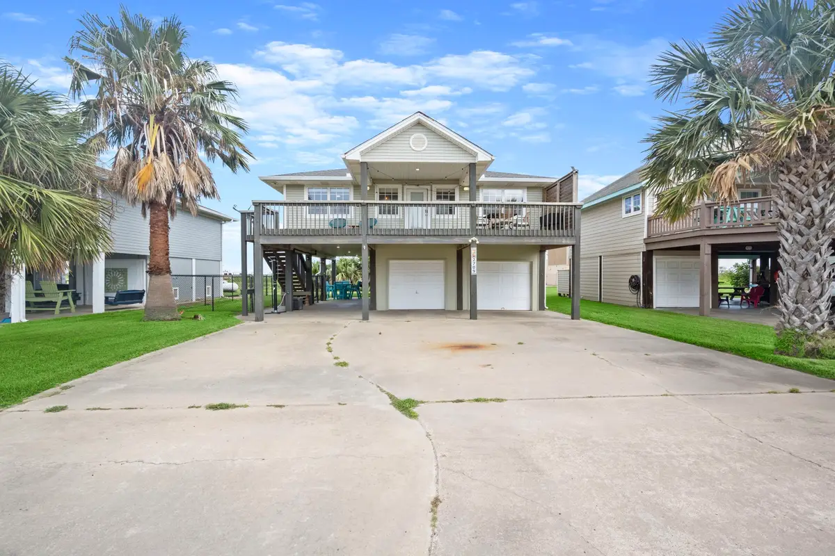 2709 Foster Drive, Crystal Beach, TX 77650 - Image #1
